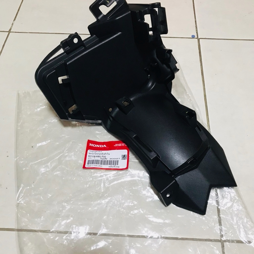 บังโคลนหลังตัวใน Click125 (15-23) Click150 ตรงรุ่น มอเตอร์ไซค์ แท้ศูนย์ 80106-K60-T00 ราคา ถูกที่สุด ดีลบีเคเค แกลเลอรีภาพที่ 9