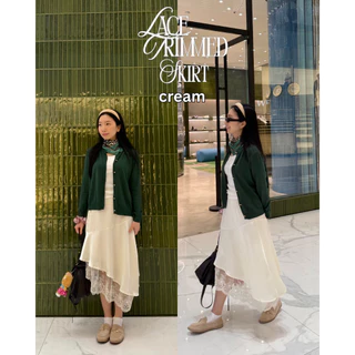 UIUI | LACE TRIMMED SKIRT กระโปรงชายลูกไม้ เอวสม็อค