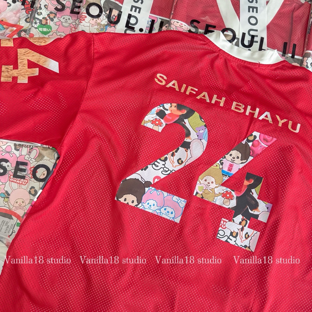 Monchichi oversize❤️ เสื้อบอลสุดเก๋สไตล์แม่ชมพู่งานผ้าบอลตัดแต่งพิมพ์ลายและสกรีน chom pink polo เสื้อแขนยาวผ้ากำมะหยี่ ราคา ถูกที่สุด ดีลบีเคเค แกลเลอรีภาพที่ 9