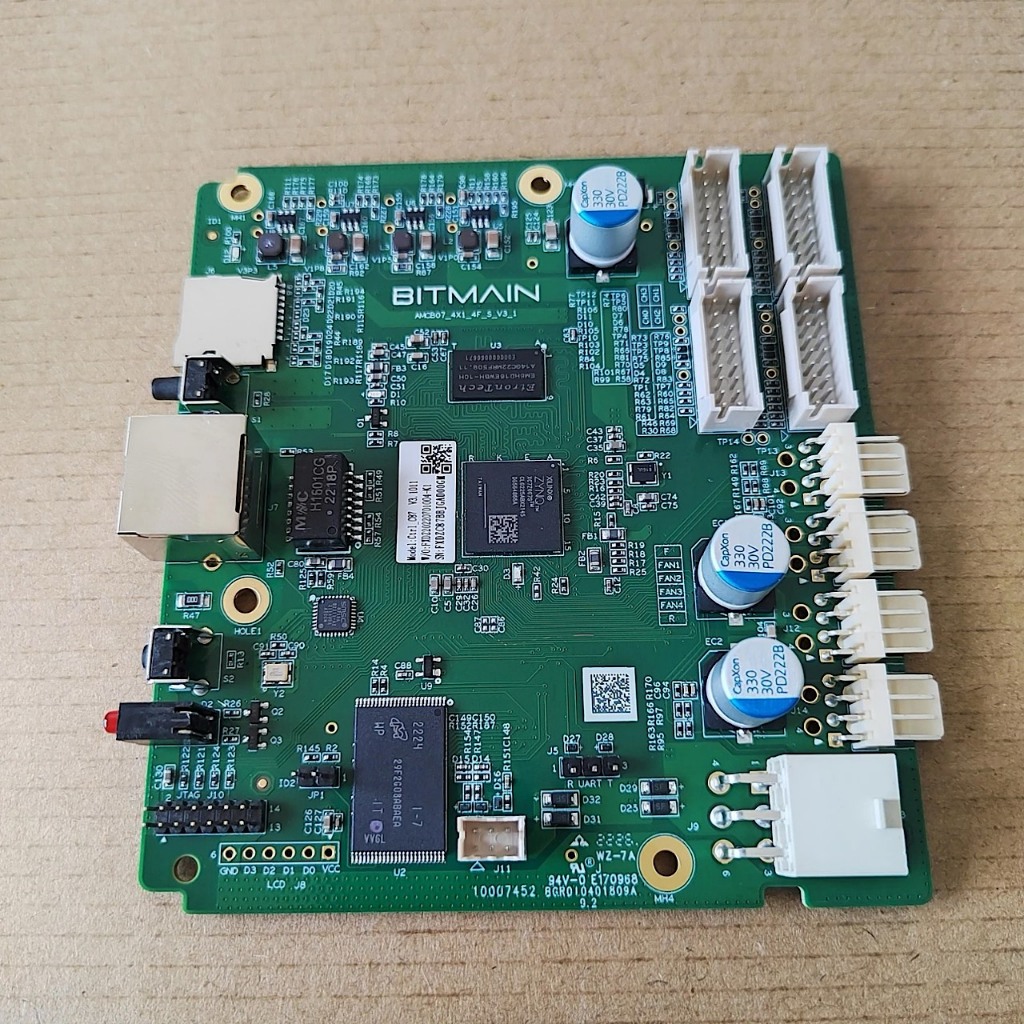 เมนบอร์ดต้นฉบับController Antminer S19 s19pro S19j S19jpro T19 S19a L7 D7 S17 + T17 + T17E S17E Z15 