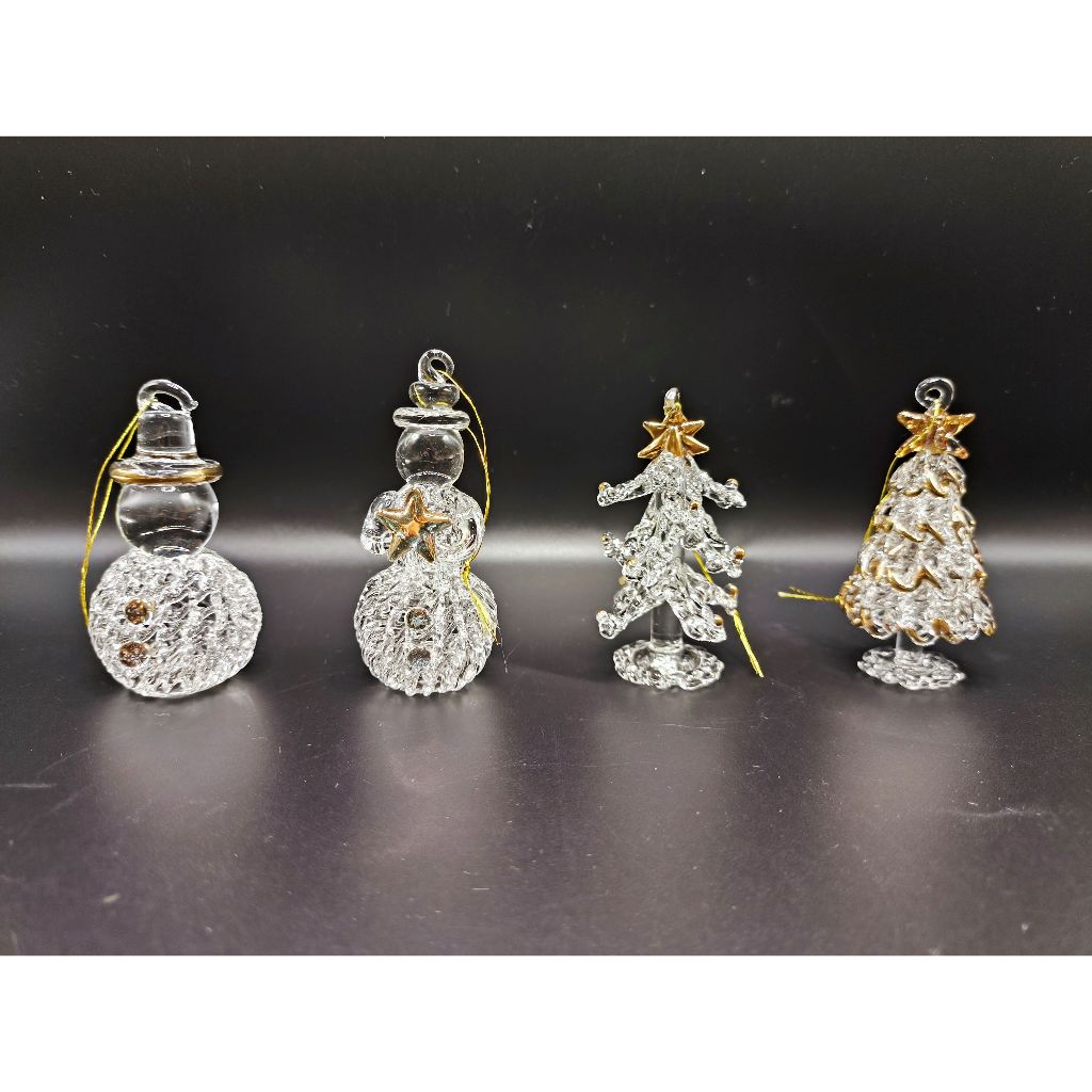 Glass Christmas Ornaments มีให้เลือกสี่แบบ