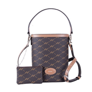 How กระเป๋าถือ + สายสะพายยาว รุ่น HHH0641 - สีน้ำตาล