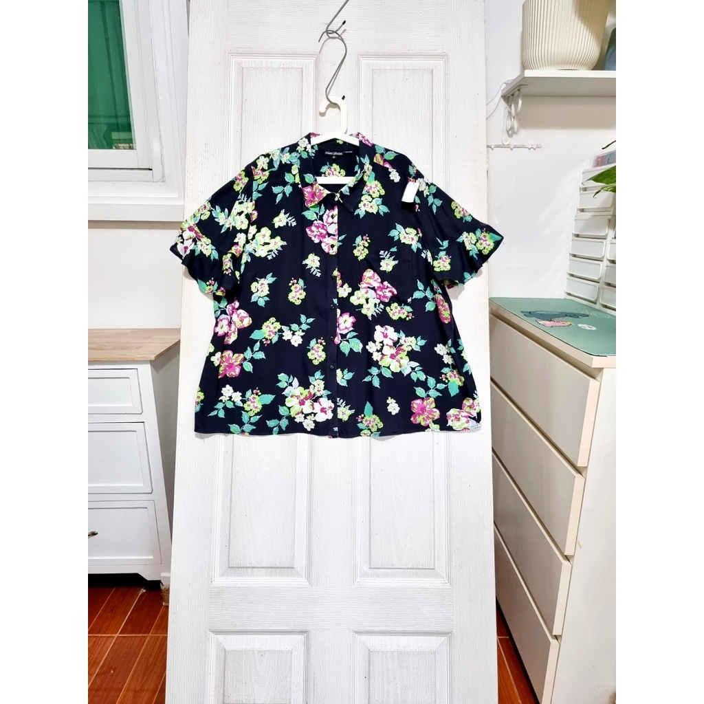 เสื้อแขนสั้นลายดอก ผ้า Modal อก 58 นิ้ว TolaniCollection thumbnail 3