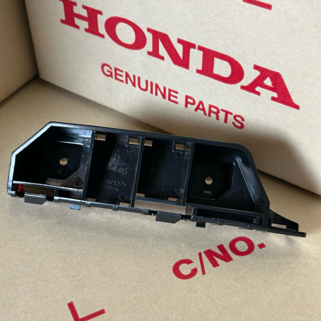 อะไหล่แท้ศูนย์ พลาสติกยึดกันชนหน้า JAZZ GD 2004-2007