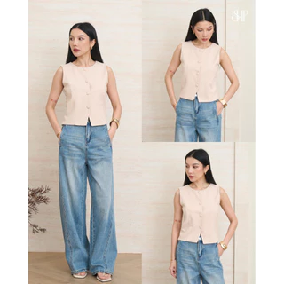 MINI CANDY TOP (เฉพาะเสื้อ) คอกลมแขนกุดผ้าทวีตเนื้อนุ่ม กระดุมหน้าเพิ่มความคิ้วท์ ด้านหลังปรับระดับได้ ใส่ง่ายทุกลุค