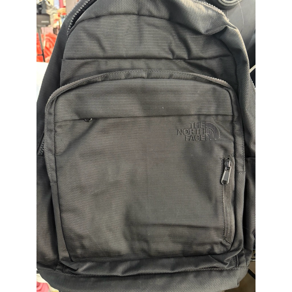 กระเป๋าเป้ยี่ห้อ The north face