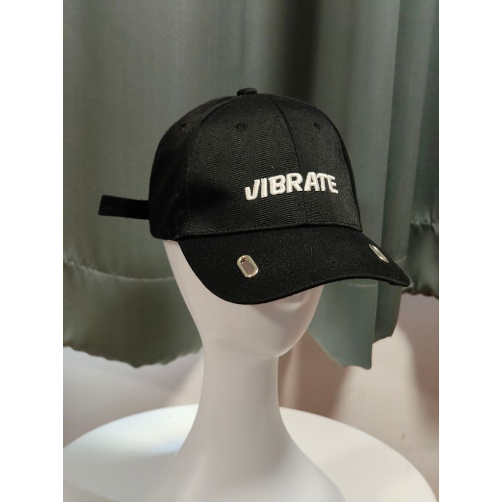 หมวก VIBRATE Snapback มือสอง