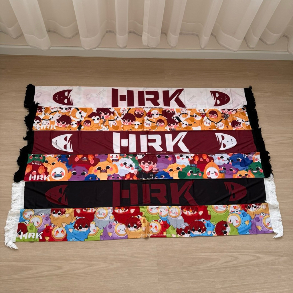 ผ้าพันคอพี่เอก HRK x Grainey ของใหม่ยังอยู่ในห่อพลาสติก 💯