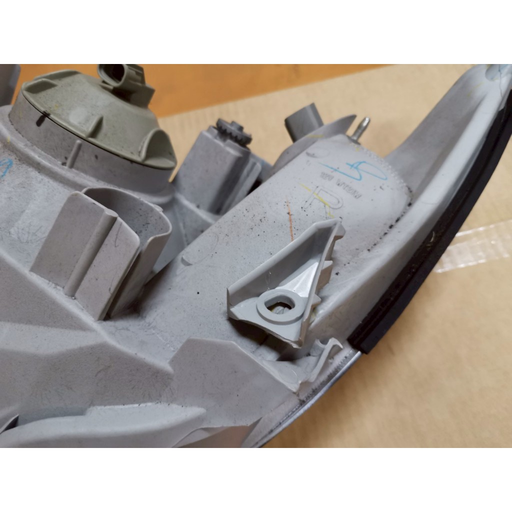 เลนส์เบ้าไฟใหญ่หน้าขวา CAMRY ACV30