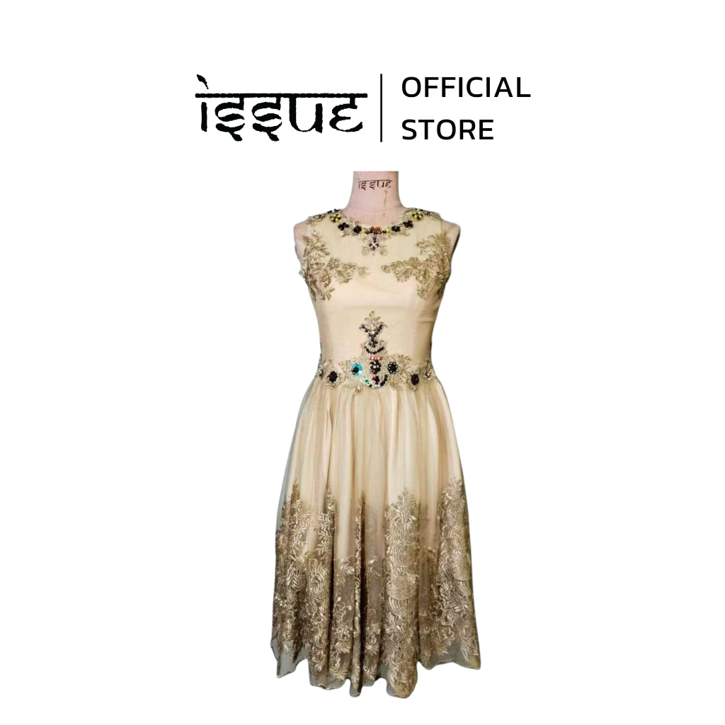 ISSUE THAILAND เดรสลูกไม้สีทอง