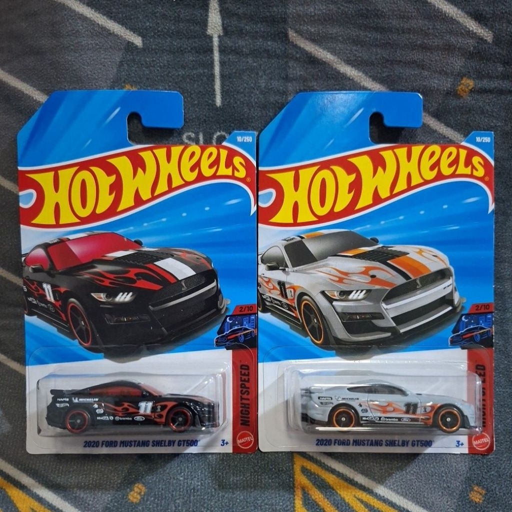 Hotwheels 2020 Ford Mustang Shelby GT500 แพ็คมียับขอบมุมนะครับ ขอลูกค้ารับสภาพแพ็คได้ มีให้เลือกสะสม2เฉดสีนะครับ