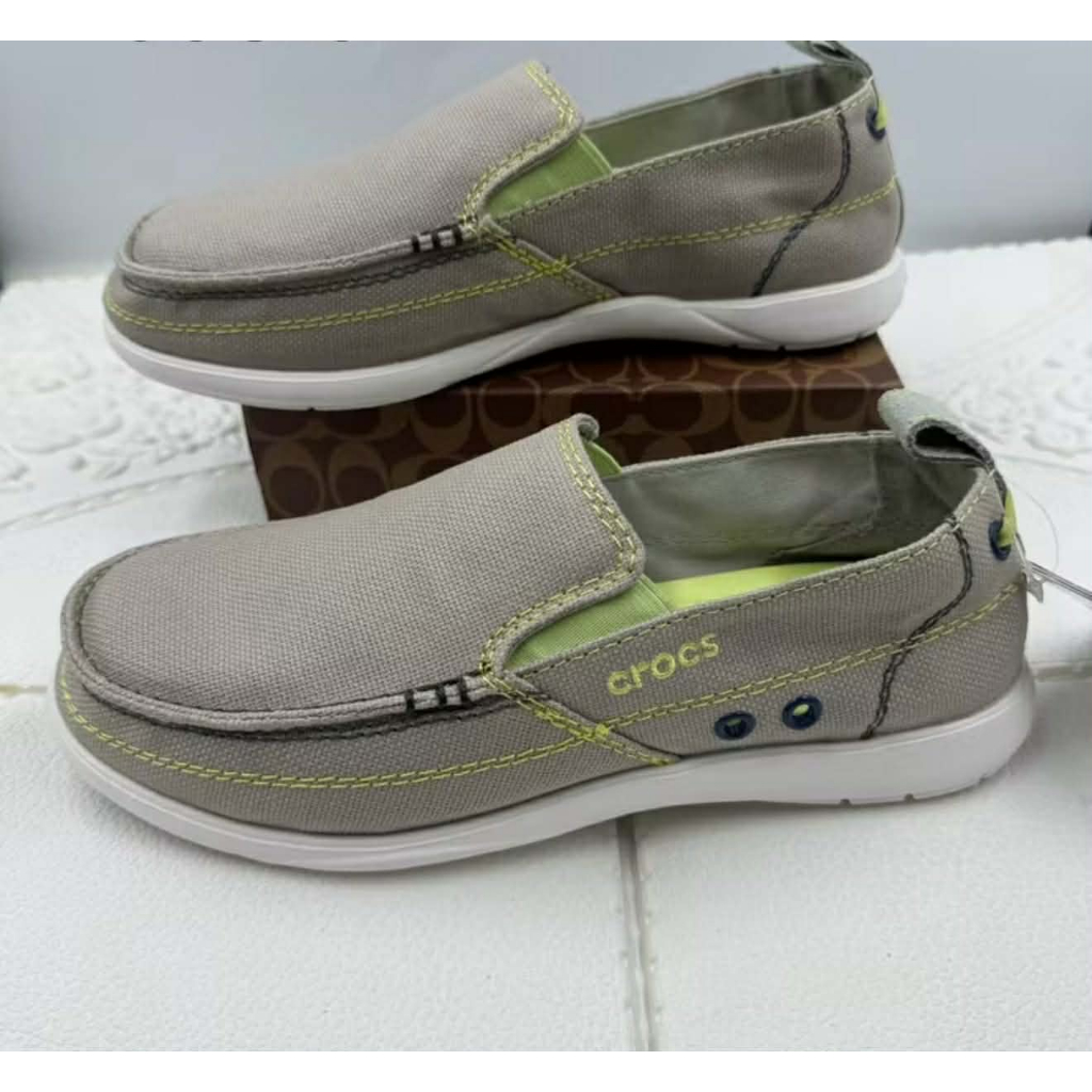[พร้อมส่งจากไทย]รองเท้าผ้าใบผู้ช่าย รุ่นออกมาใหม่กำลังฮิต CROCS แท้