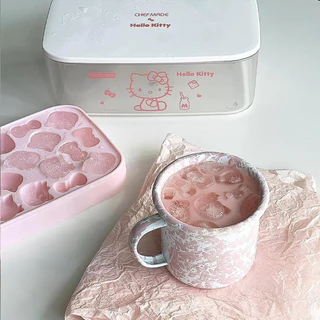 (พร้อมส่ง) กด HelloKitty ถาดน้ําแข็งแม่พิมพ์ทําซิลิโคนเกรดอาหาร Ice Cube กล่องเก็บน้ําแข็ง ไอศกรีมโฮมเมด