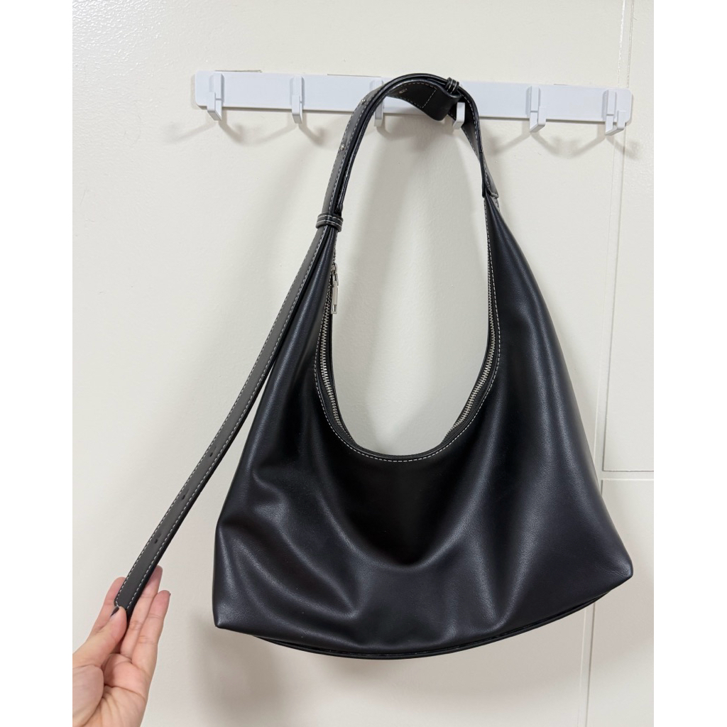 ส่งต่อ Knackbag สีดำ