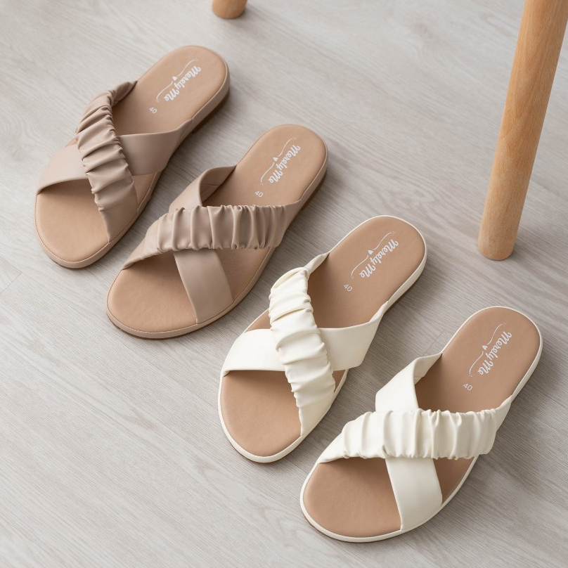 MerelyMe รุ่น Mellow รองเท้าแตะผู้หญิง สัมผัสนุ่ม ใส่สบาย ไม่กัดเท้า