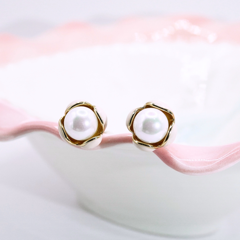 nnjew ต่างหู รุ่น Pearl Bloom ต่างหูแฟชั่น ผู้หญิง Model รูปที่ 3