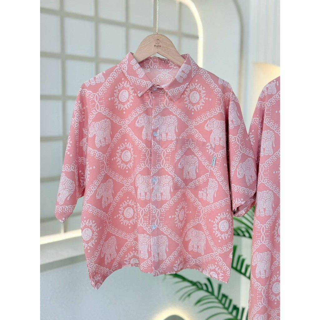 KORU เสื้อครอป ลายช้างโครุพรีเมียม