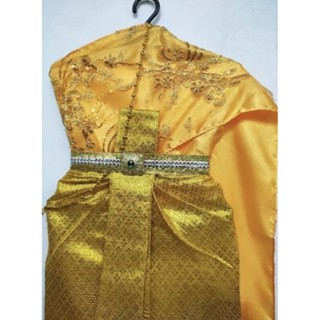 ชุดไทยแก้บน พร้อมเครื่องประดับอย่างดี (จัดใส่ไม้แขวนและถุงพล…