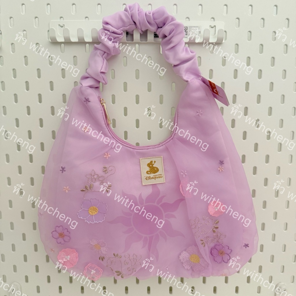พร้อมส่ง 🌸 กระเป๋าผ้าสะพายไหล่โทนม่วง Rapunzel จากเรื่อง 🎬 Tangled ลิขสิทธิ์แท้จาก 🏰 Hong Kong Disneyland