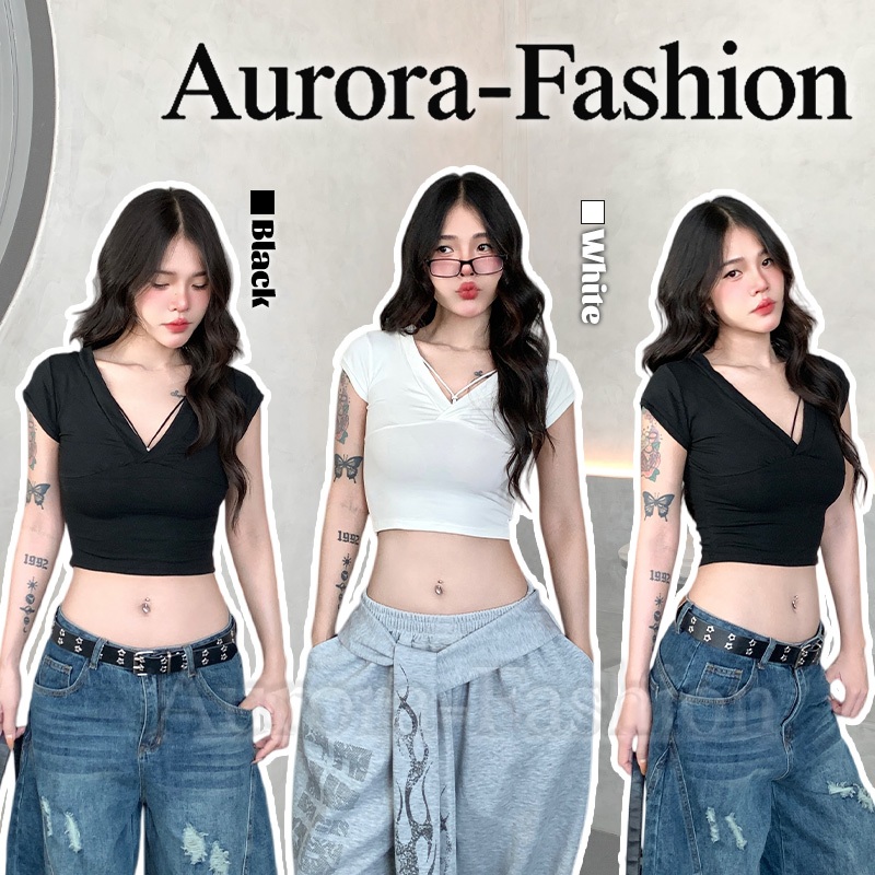 Aurora🛒พร้อมส่ง🚚 (รูปถ่ายจากงานจริง) เสื้อแขนสั้นครอปผู้หญิง คอวี ทรงพอดีตัว แบบสั้น เหมาะสำหรับใส่ในชีวิตประจำวัน