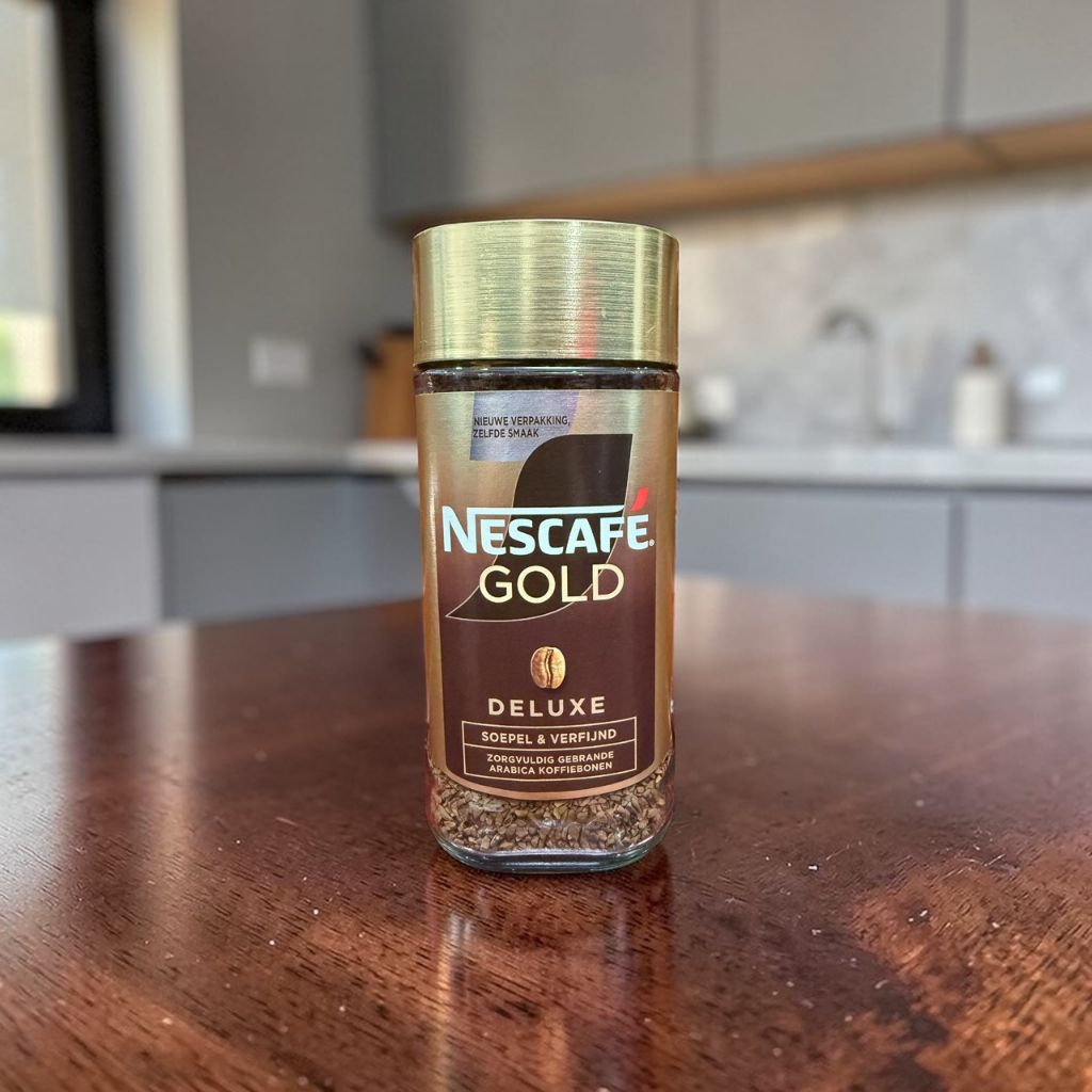 NESCAFÉ GOLD DELUXE ขนาด200กรัมกาแฟสำเร็จรูปฟรีซดราย โกลด์ เดอ ลุกซ์ คอฟฟี่
