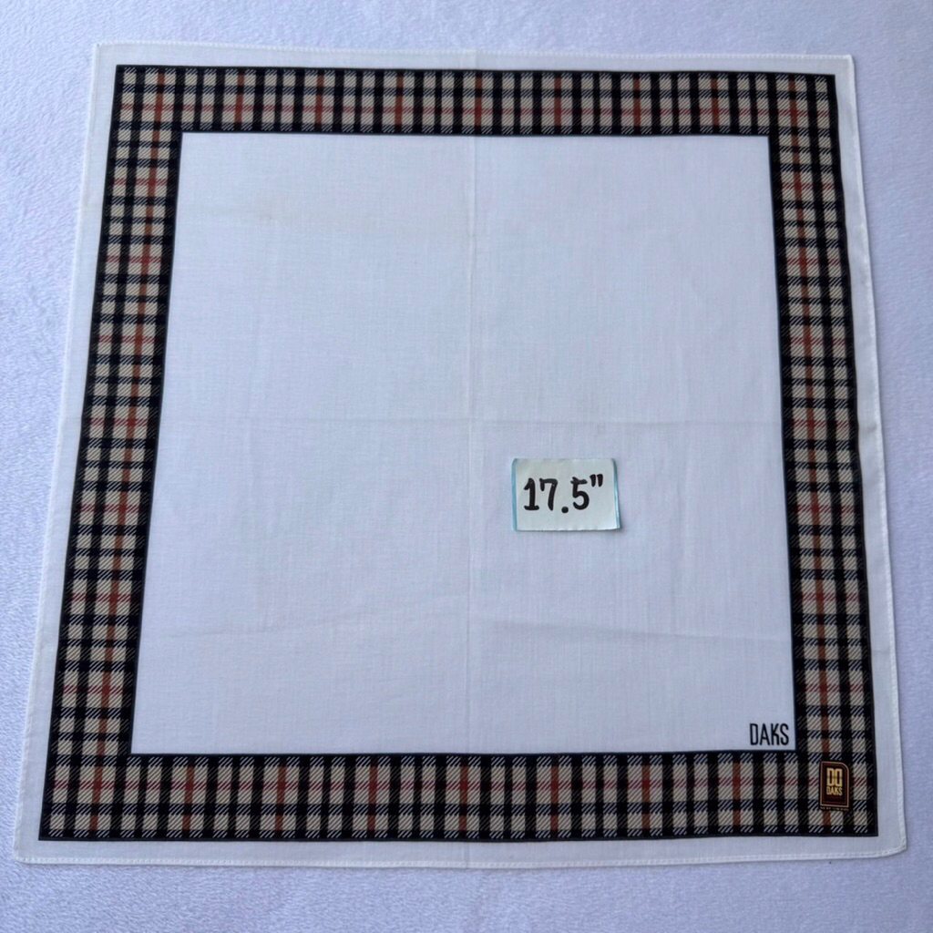 Daks London ผ้าเช็ดหน้า ดัคส์