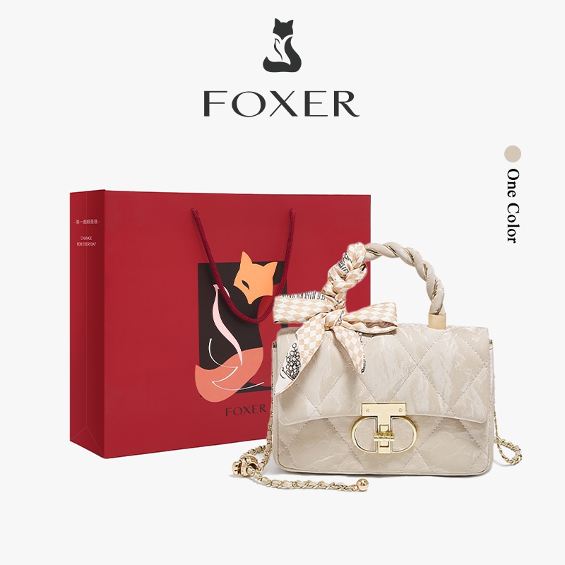 FOXER กระเป๋าถือผู้หญิง ลายสี่เหลี่ยมจัตุรัส ตกแต่งผ้าพันคอ สายโซ่เมทัล สวยงามสุดๆ