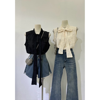 M2075เสื้อแขนกุดผ้าลูกไม้ฉลุลายดีเทลโบว์ผูกคอ💝