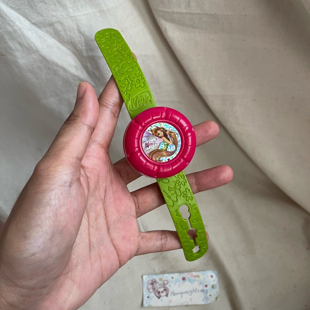 งานกำไลของเล่นmc Winx Club✨มือสอง สภาพดี