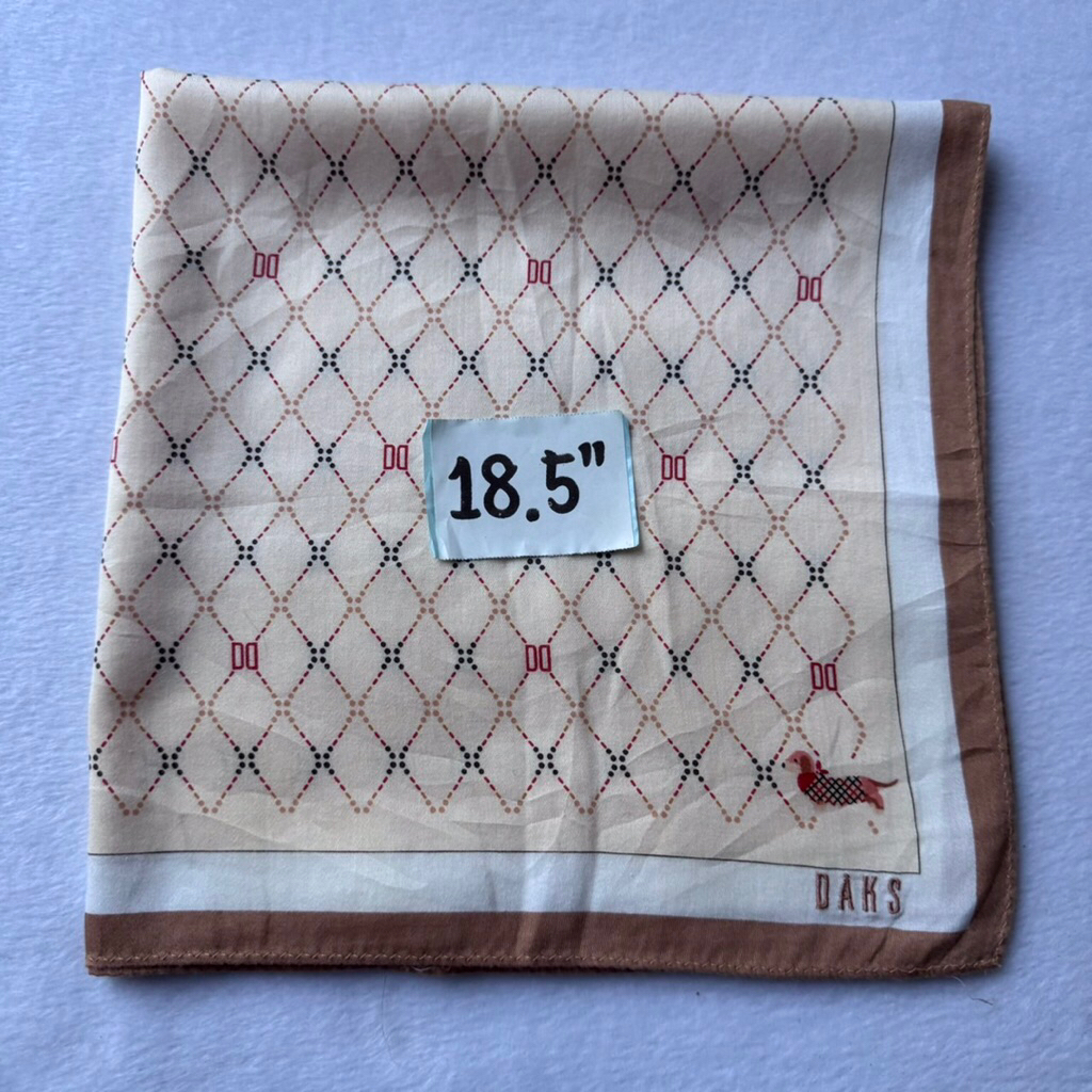 Daks London ผ้าเช็ดหน้า