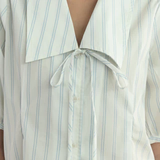 SHE KNOWS - Iris Blouse เสื้อเบลาส์ แขนสั้น XS-XL