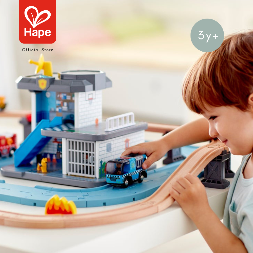 รถดับเพลิงสัญญาณไฟ/รถตำตวจ พร้อมเสียงไซเรน	Hape car with Siren  3Y+ รูปที่ 3