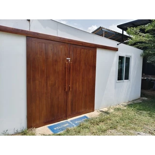 ประตูไม้สัก ประตูบ้าน ประตูห้องนอน หนา3.5ซม.ขอบ4นิ้ว วงกบไม้สักไซส์มาตรฐาน ราคาถูก ไม้สวยแข็งแรง พร้อมส่งทุกวัน