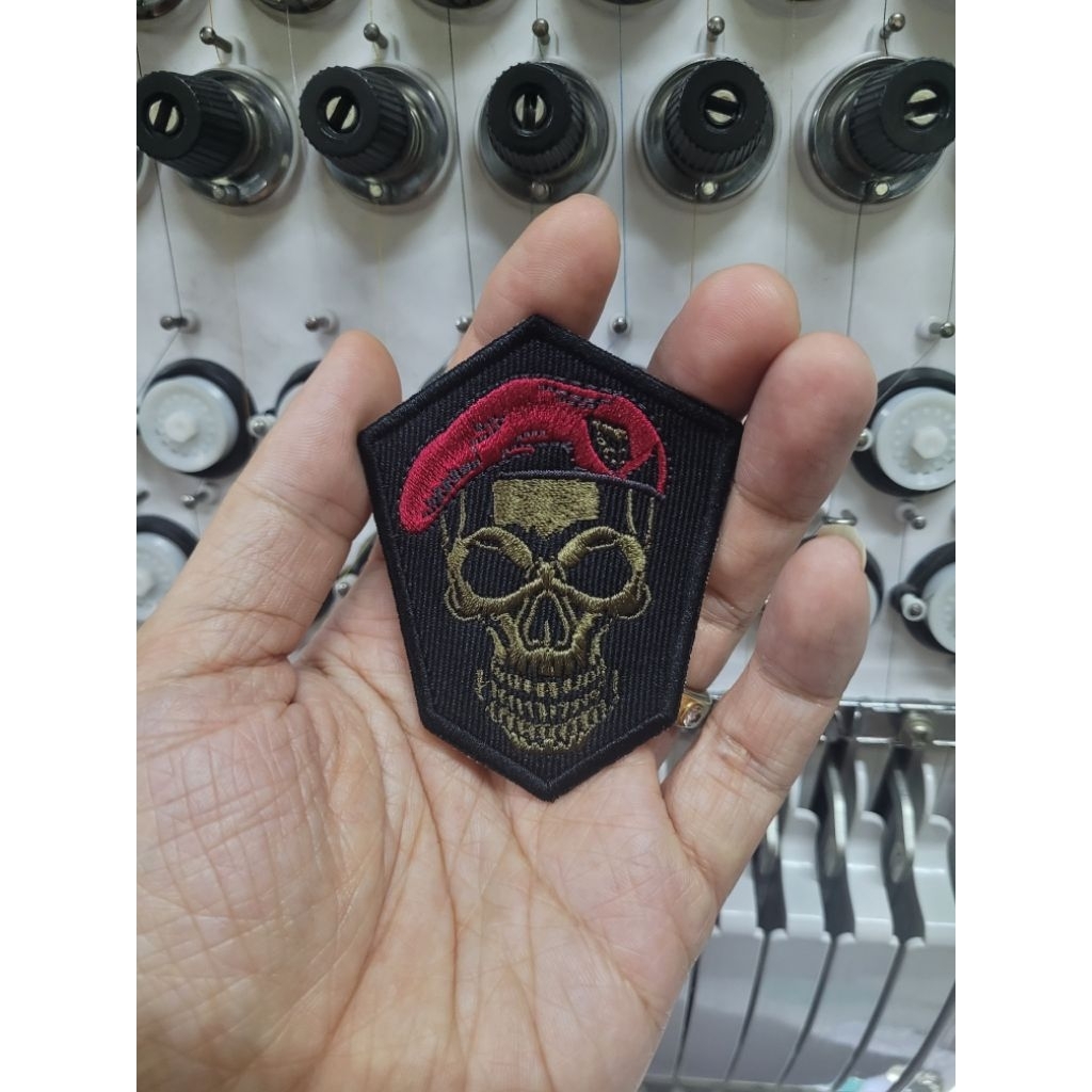 อาร์ม ปัก หัวกระโหลก RED BERET