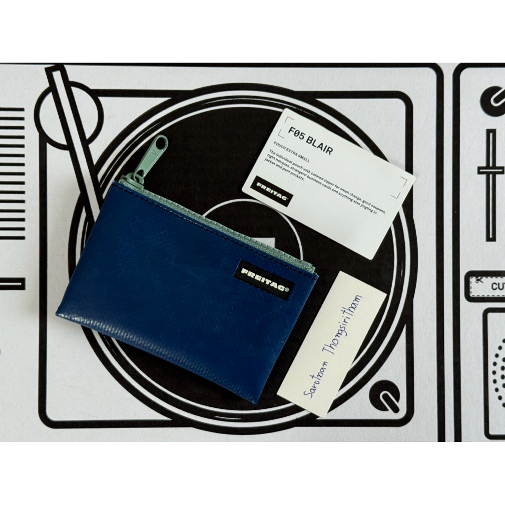 FREITAG BLAIR F05 มือ 1 (ผ้าน้ำเงินซิปเขียว) 💙💚 การ์ดครบ