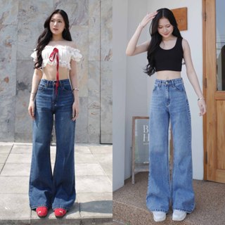 กางเกงยีนส์ทรงกระบอกปลายขาม้า รุ่น Flare Jeans