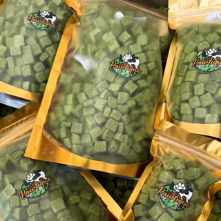 หญ้าแมวฟรีซดราย Pawtique 200 กรัม หญ้าแมวผสมอกไก่ Freeze Dried 100% ขนมแมว ขนมฟรีซดราย 200g