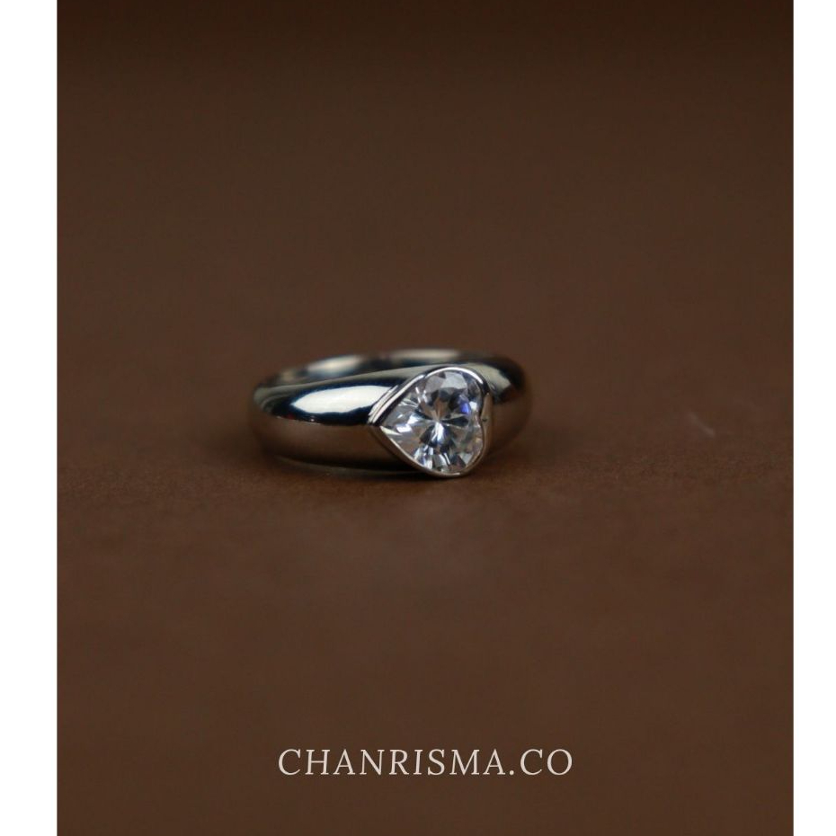 ✅ Chanrisma.Co เเหวนรุ่น Inner Half Eternity Ring | Sterling Silver 925 เเหวนเงินเเท้ชุบด้วยทองขาว Rhodium