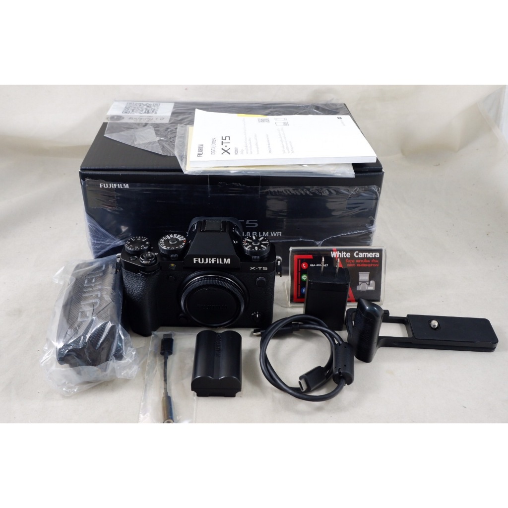 Fuji XT5 อดีตศูนย์ครบกล่อง มือสอง X-T5