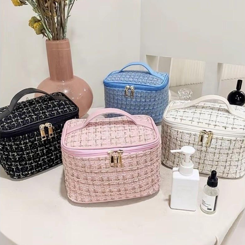 กระเป๋าใส่เครื่องสำอาง ผ้าทวีต bag11 กระเป๋าน่ารักๆ ทรงกล่อง มีซิปรูด มีหูหิ้ว จุของได้เยอะ อเนกประสงค์ ดีไซน์สวยหรู