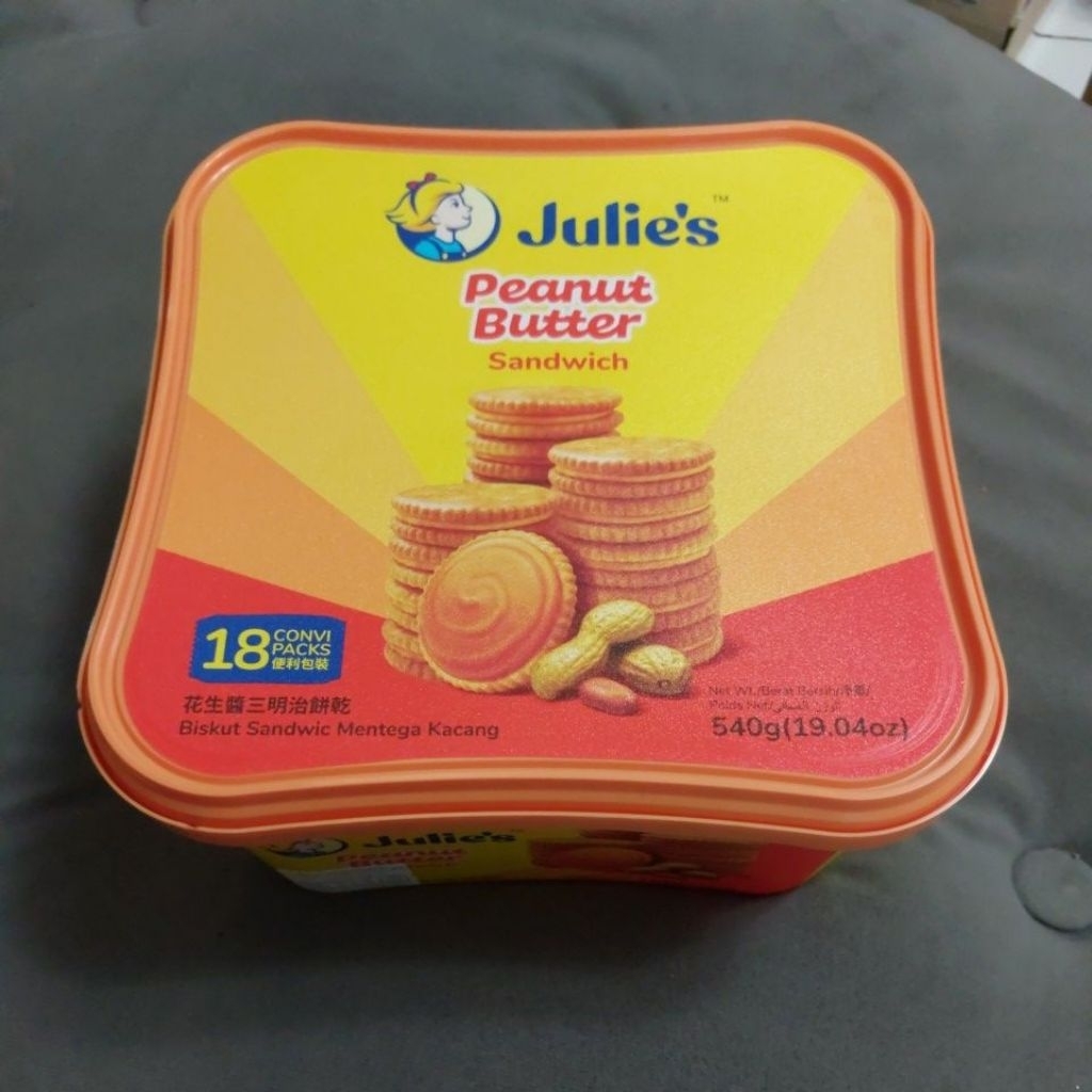 Julie's Peanut Butter Sandwich 540 g (จูลี่ส์ ขนมปังสอดใส้เนยถั่ว 540 กรัม) exp 04/2027