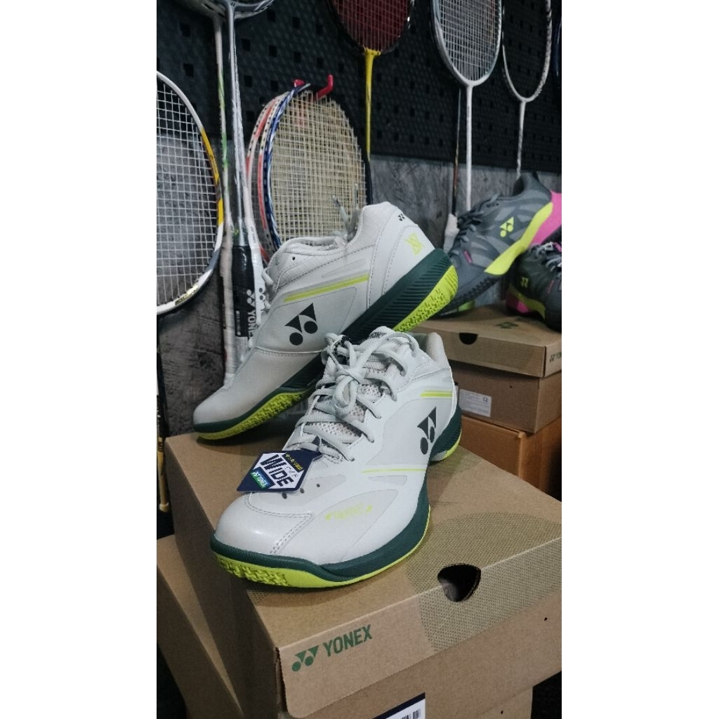 (พร้อมส่ง)YONEX POWER CUSHION 65Z4 VA New Version รองเท้าแบดมินตัน รุ่น SH65Z4 ปรับปรุงแก้ไข Upper