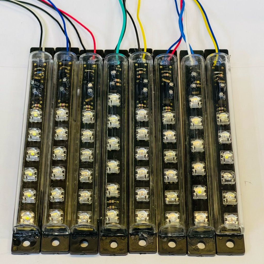 แพ็ค1ชิ้น LED แป้นดำห่างกระพริบแฟลช  12v สำหรับรถยนต์และมอเตอร์ไชต์