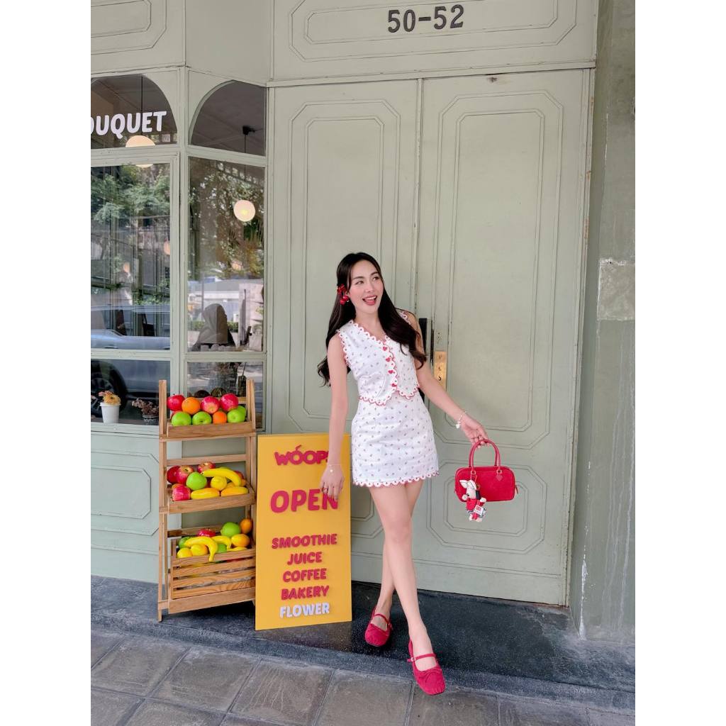 ชุดเซ็ตผู้หญิง  มือสอง Tawin Shop เสื้อ+กระโปรง ทรงสวย หรูดูแพง ใส่เที่ยว/ทำงาน Size M พร้อมส่ง