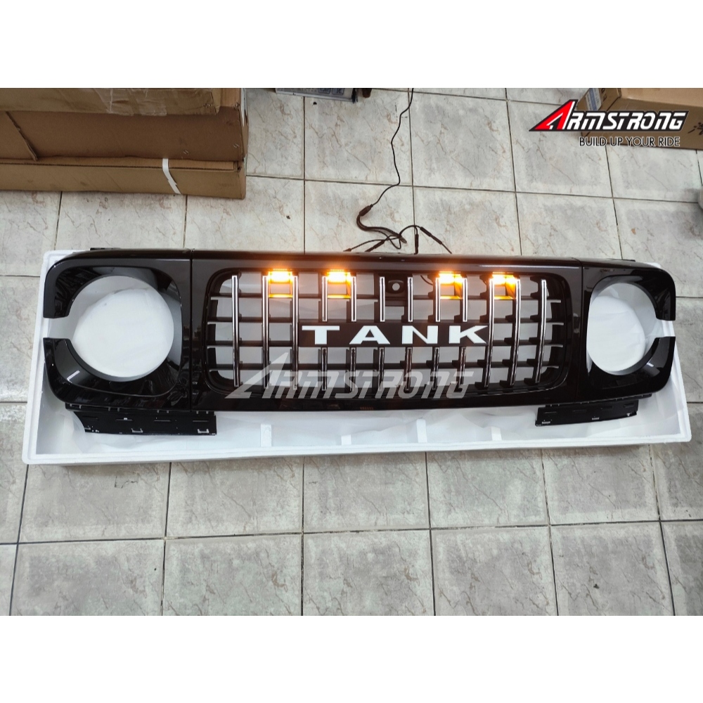กระจังหน้า TANK300 V3 ดำเงา มีไฟ DRL *พร้อมส่งจากไทย*