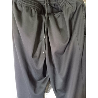 ส่งเร็ว กางเกงวอร์มสีดำสวมใส่สบายนะ