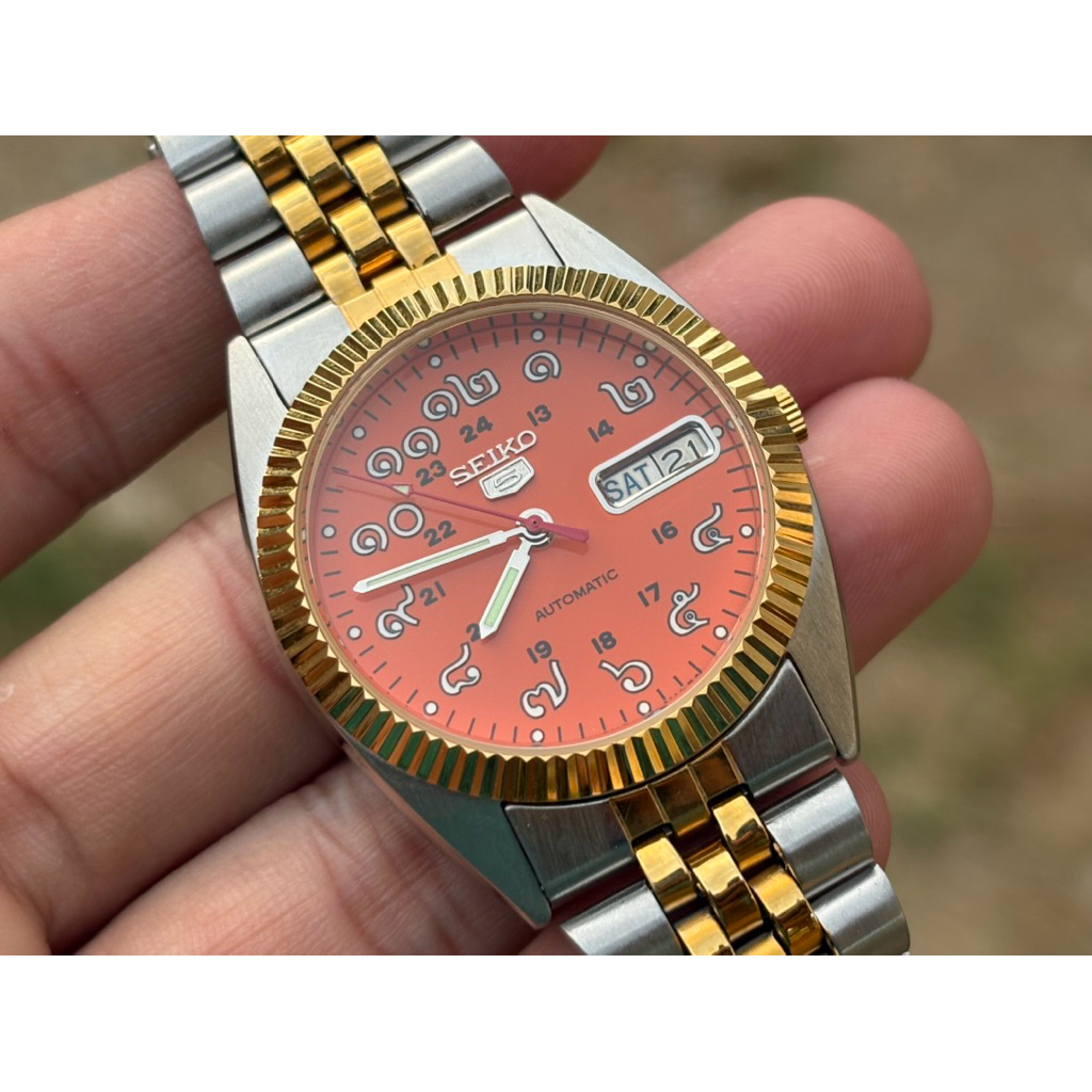 Seiko5 automatic 7009 หน้าปัดตัวเลขไทยสองกษัตริย์สีส้ม ของแท้มือสอง Mod