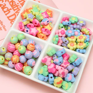ลูกปัดอะคริลิกสองสี 10ชิ้น/แพ็ค ทรงดอกไม้ ดาว หัวใจ หลากหลาย อุปกรณ์ทำเครื่องประดับ DIY แฮนด์เมด