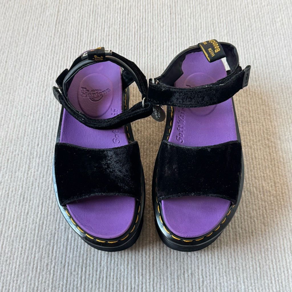 Dr. martens รองเท้าผู้หญิงมือสองของแท้ ไม่มีกล่อง sz.39