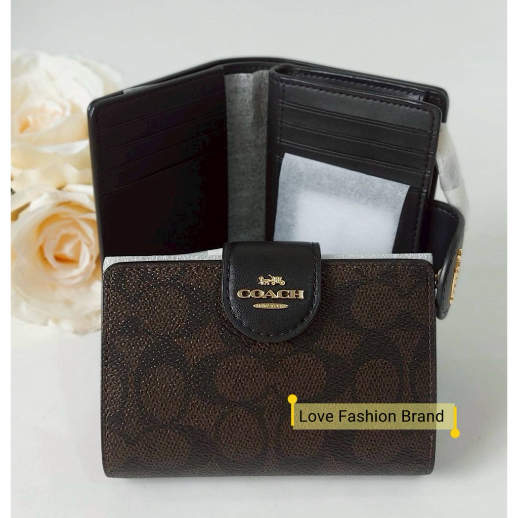 ✨ผ่อน0%-แท้100%✨ กระเป๋าสตางค์กระดุม CW786 👛 MEDIUM CORNER ZIP WALLET